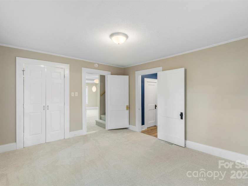 202 Glenn Avenue, Kannapolis, NC 28081.  MLS# CAR4268329, YatesRealty ID 22869. 