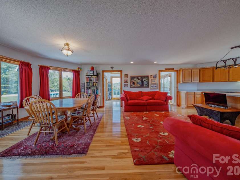216 Deer Track Lane, Sparta, NC 28675.  MLS# CAR4375464, YatesRealty ID 22869. 