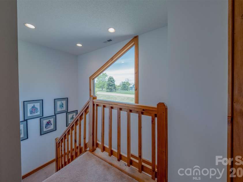 216 Deer Track Lane, Sparta, NC 28675.  MLS# CAR4375464, YatesRealty ID 22869. 