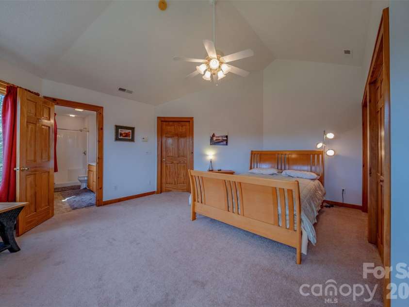216 Deer Track Lane, Sparta, NC 28675.  MLS# CAR4375464, YatesRealty ID 22869. 