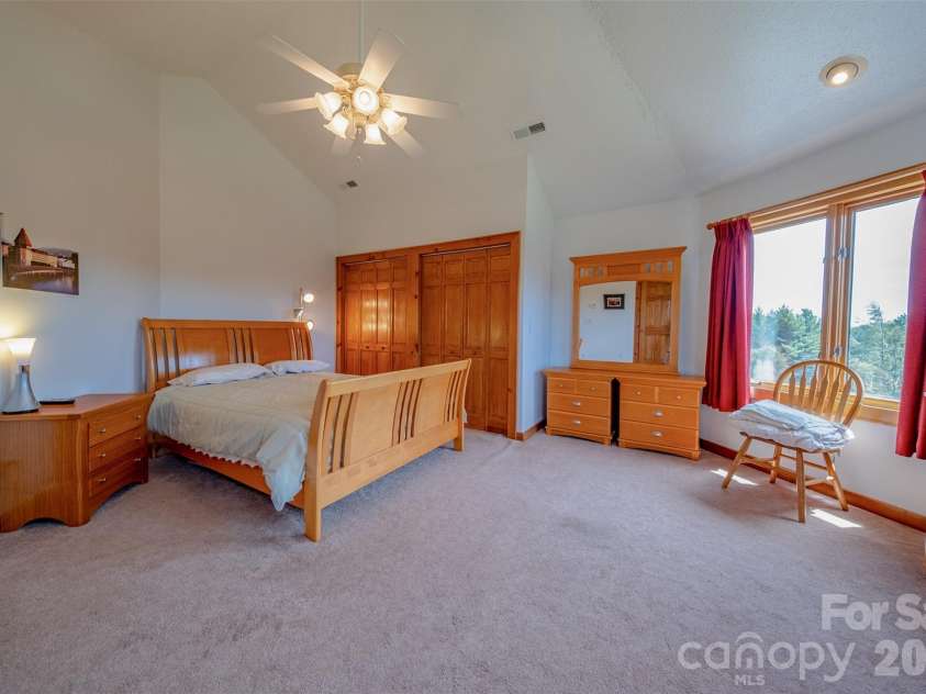 216 Deer Track Lane, Sparta, NC 28675.  MLS# CAR4375464, YatesRealty ID 22869. 