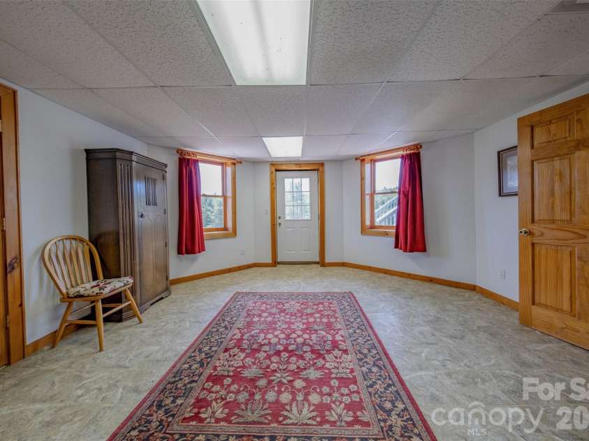 216 Deer Track Lane, Sparta, NC 28675.  MLS# CAR4375464, YatesRealty ID 22869. 
