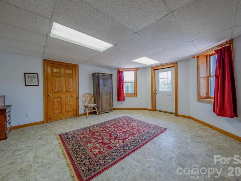 216 Deer Track Lane, Sparta, NC 28675.  MLS# CAR4375464, YatesRealty ID 22869. 