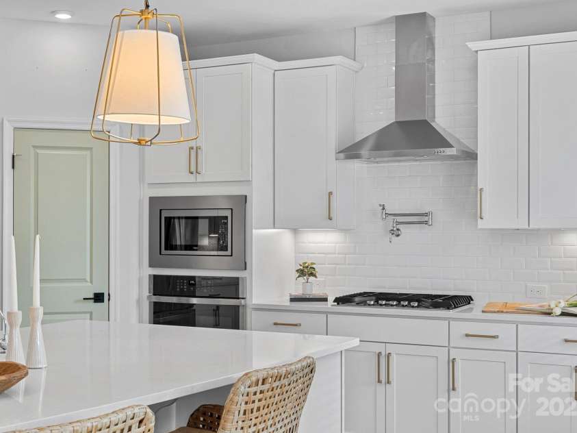 2253 Masons Bend Drive, Fort Mill, SC 29708.  MLS# CAR4332327, YatesRealty ID 2287. 