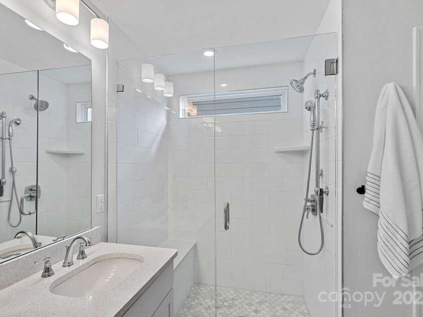 2253 Masons Bend Drive, Fort Mill, SC 29708.  MLS# CAR4332327, YatesRealty ID 2287. 