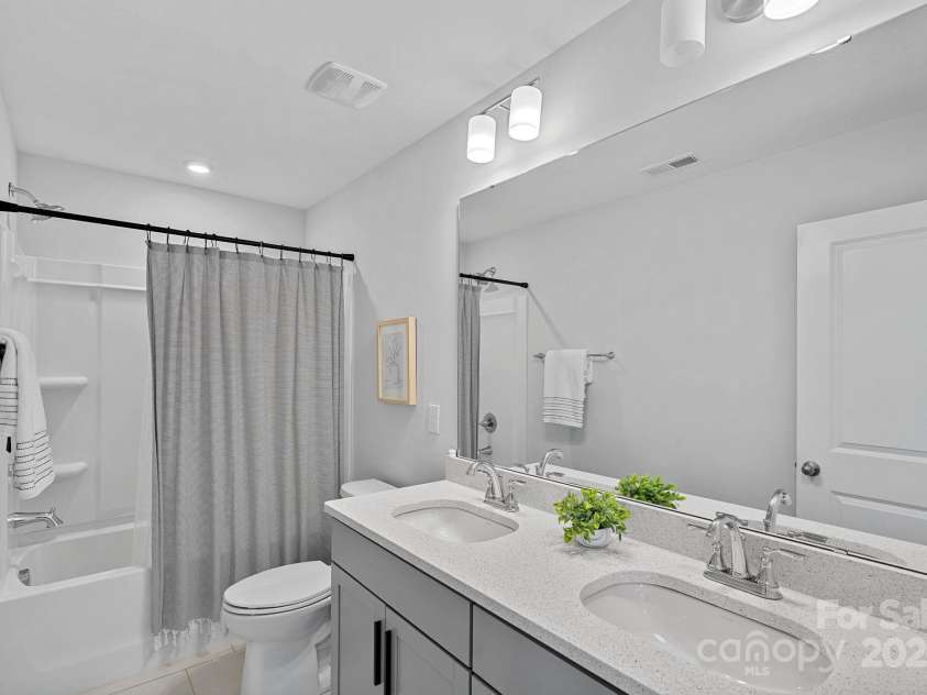 2253 Masons Bend Drive, Fort Mill, SC 29708.  MLS# CAR4332327, YatesRealty ID 2287. 