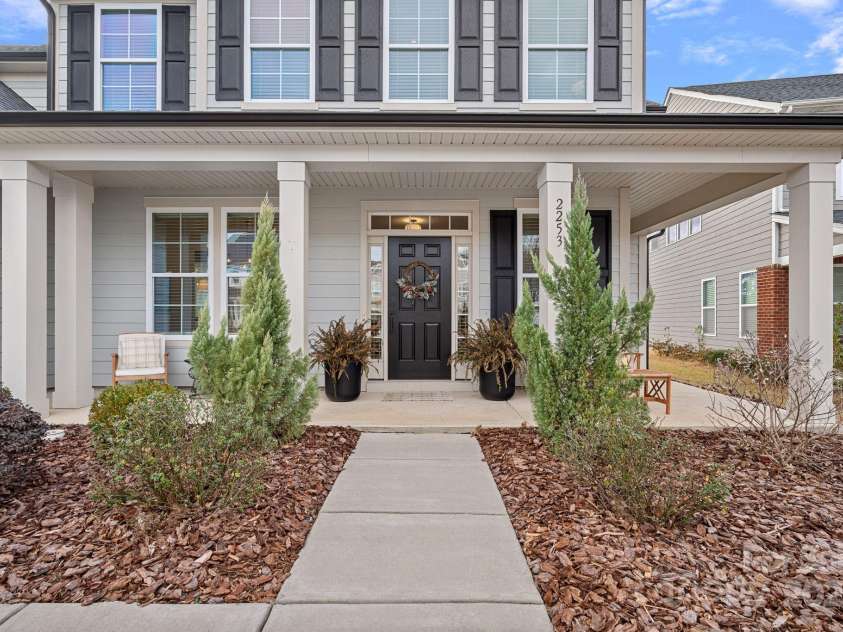 2253 Masons Bend Drive, Fort Mill, SC 29708.  MLS# CAR4332327, YatesRealty ID 2287. 