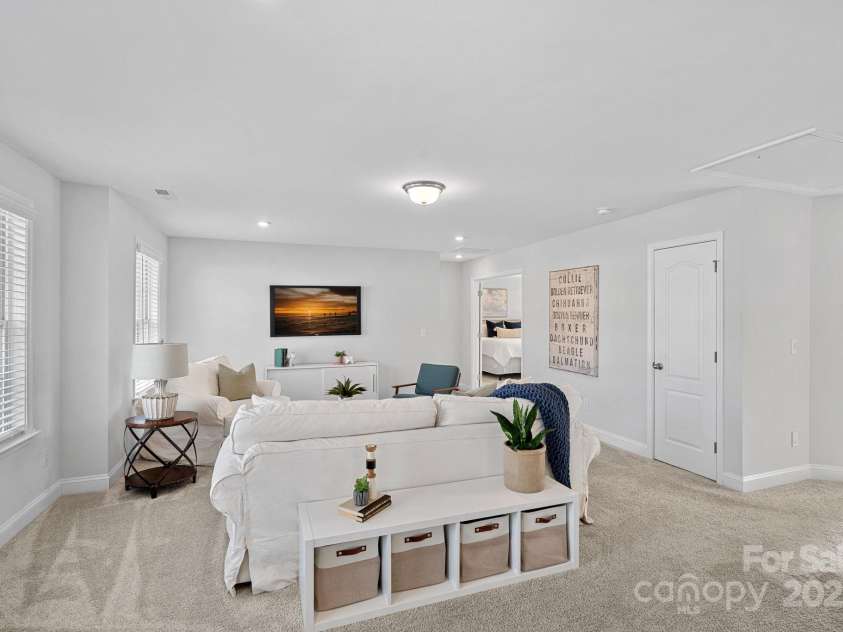 2253 Masons Bend Drive, Fort Mill, SC 29708.  MLS# CAR4332327, YatesRealty ID 2287. Loft