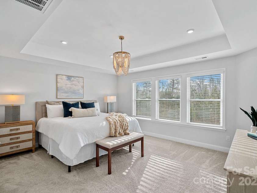 2253 Masons Bend Drive, Fort Mill, SC 29708.  MLS# CAR4332327, YatesRealty ID 2287. Primary Suite