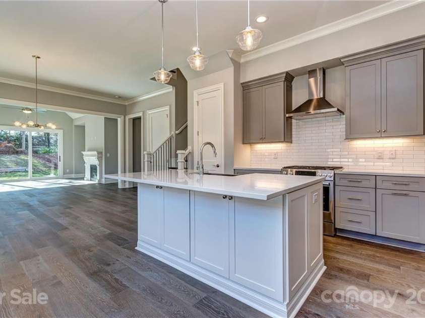 317 Audrey Place, Charlotte, NC 28226.  MLS# CAR3741740, YatesRealty ID 2287. 