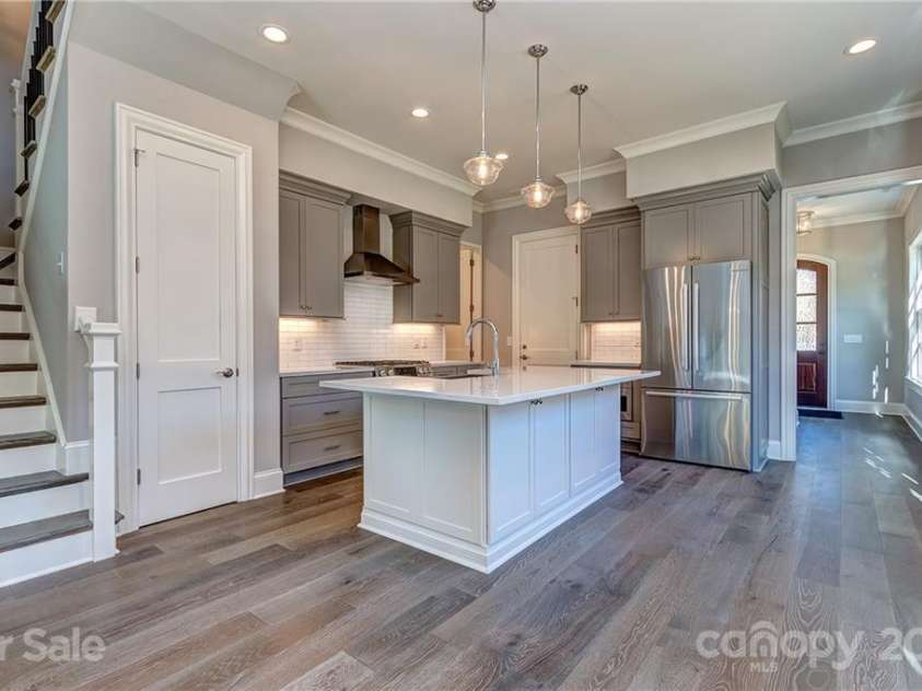 317 Audrey Place, Charlotte, NC 28226.  MLS# CAR3741740, YatesRealty ID 2287. 