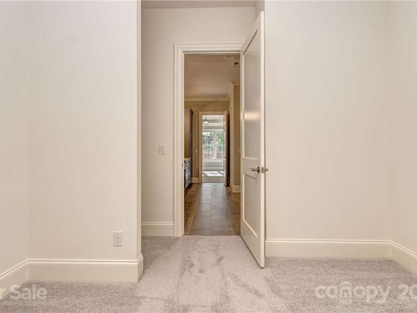 317 Audrey Place, Charlotte, NC 28226.  MLS# CAR3741740, YatesRealty ID 2287. 