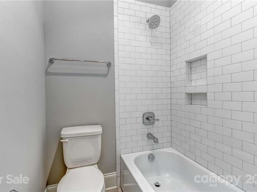 317 Audrey Place, Charlotte, NC 28226.  MLS# CAR3741740, YatesRealty ID 2287. 