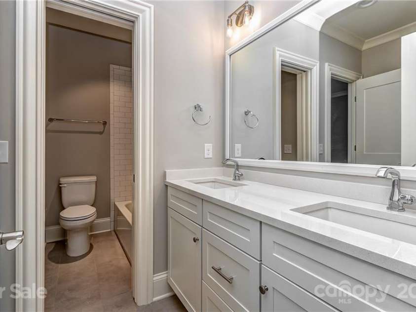 317 Audrey Place, Charlotte, NC 28226.  MLS# CAR3741740, YatesRealty ID 2287. 