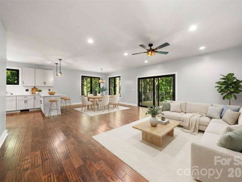 61 Bamboo Trail, Candler, NC 28715.  MLS# CAR4394352, YatesRealty ID 22870. 