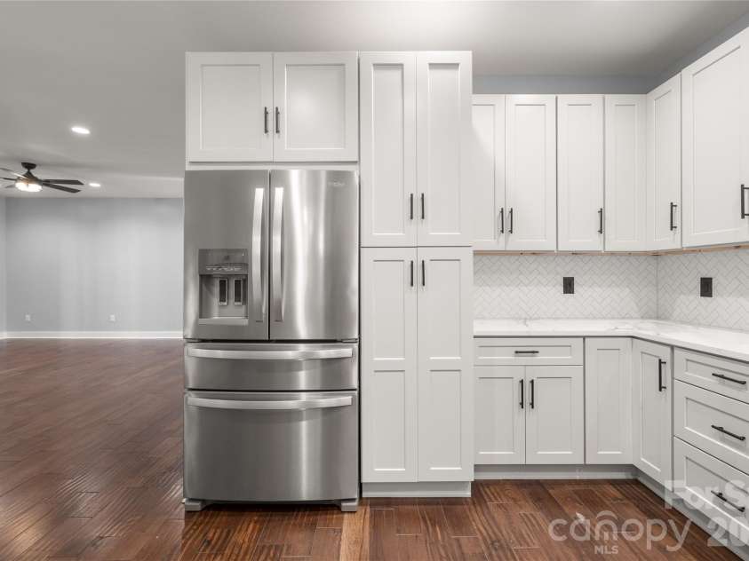 61 Bamboo Trail, Candler, NC 28715.  MLS# CAR4394352, YatesRealty ID 22870. 