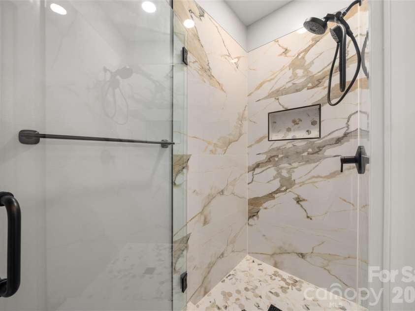 61 Bamboo Trail, Candler, NC 28715.  MLS# CAR4394352, YatesRealty ID 22870. 