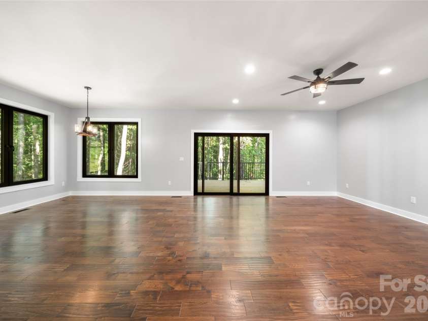 61 Bamboo Trail, Candler, NC 28715.  MLS# CAR4394352, YatesRealty ID 22870. 