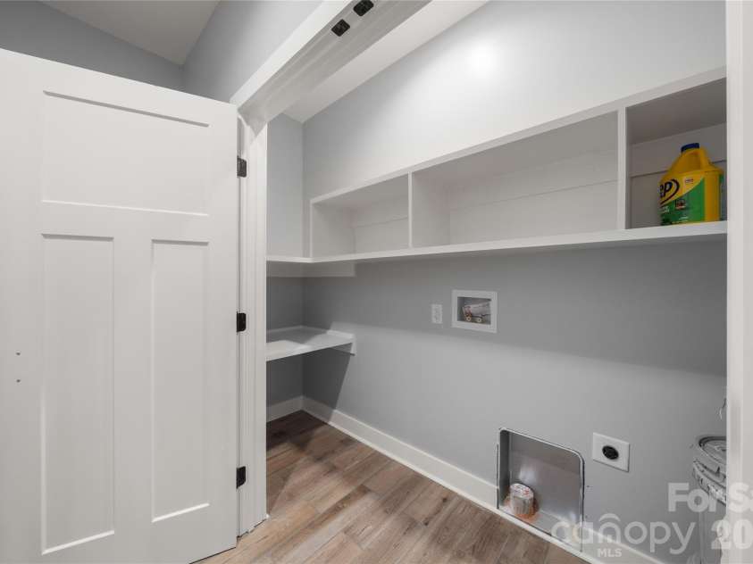 61 Bamboo Trail, Candler, NC 28715.  MLS# CAR4394352, YatesRealty ID 22870. 