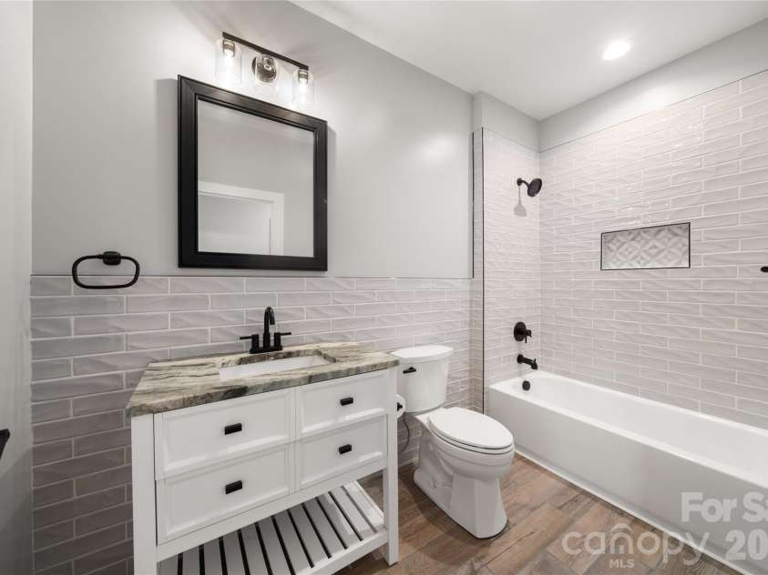 61 Bamboo Trail, Candler, NC 28715.  MLS# CAR4394352, YatesRealty ID 22870. 