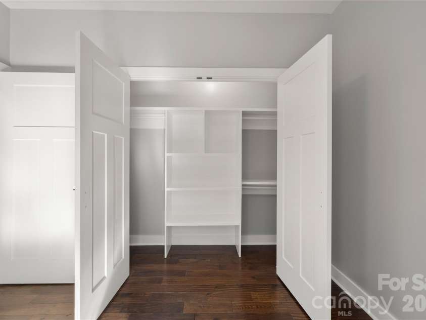 61 Bamboo Trail, Candler, NC 28715.  MLS# CAR4394352, YatesRealty ID 22870. 