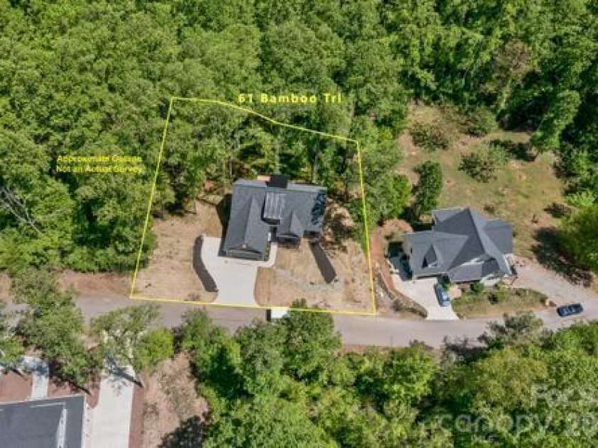 61 Bamboo Trail, Candler, NC 28715.  MLS# CAR4394352, YatesRealty ID 22870. 