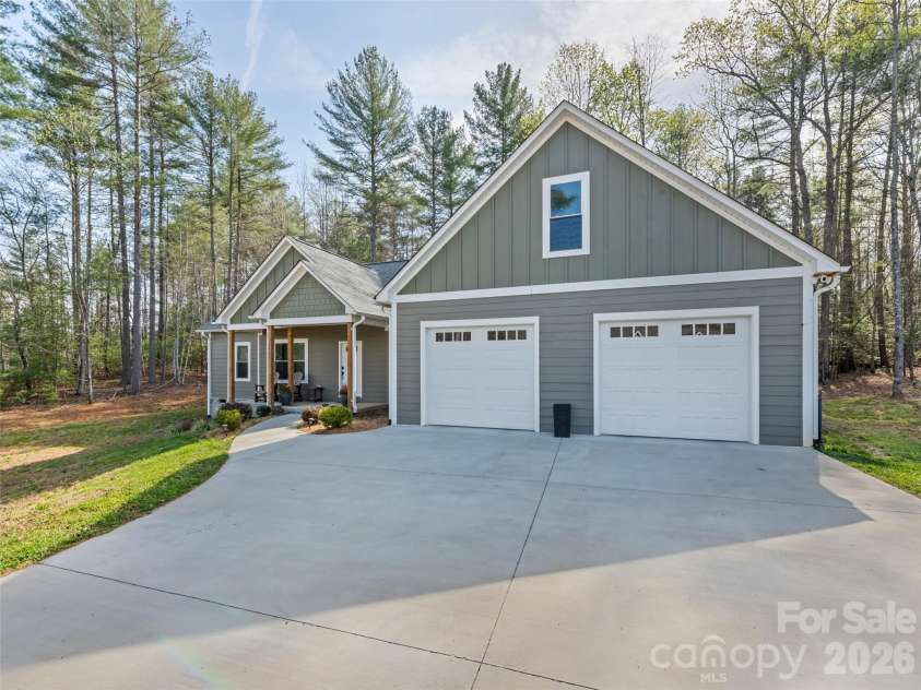 1711 Plantation Loop, Morganton, NC 28655.  MLS# CAR4364176, YatesRealty ID 22873. 