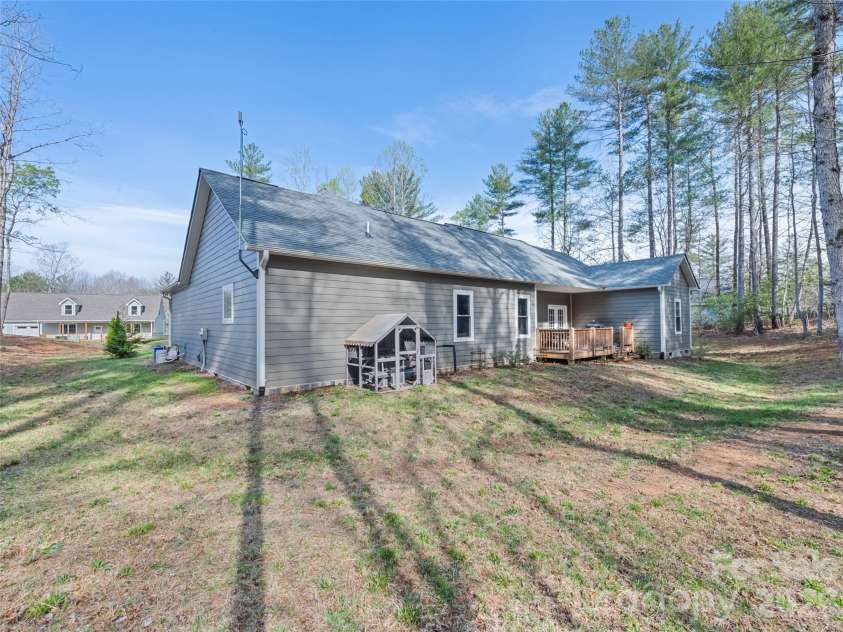 1711 Plantation Loop, Morganton, NC 28655.  MLS# CAR4364176, YatesRealty ID 22873. 
