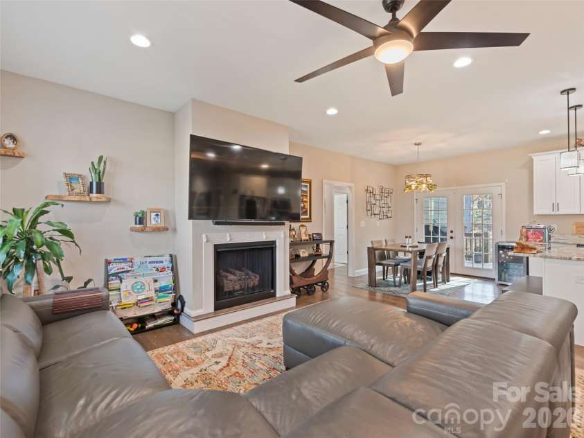 1711 Plantation Loop, Morganton, NC 28655.  MLS# CAR4364176, YatesRealty ID 22873. 