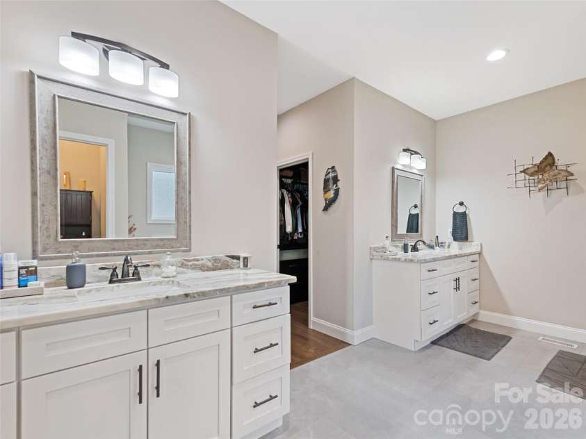 1711 Plantation Loop, Morganton, NC 28655.  MLS# CAR4364176, YatesRealty ID 22873. 