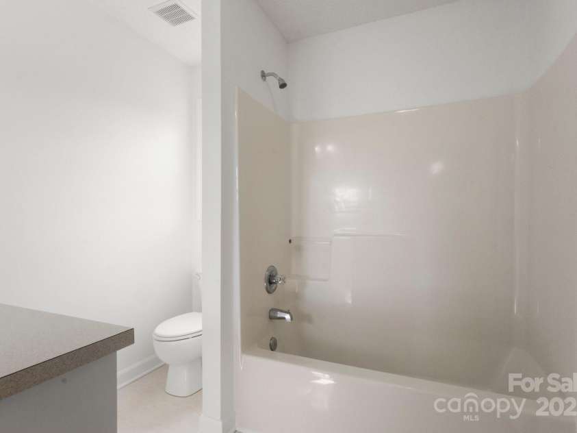 318 Huffman Road, Gastonia, NC 28056.  MLS# CAR4250230, YatesRealty ID 22875. Primary Bathroom