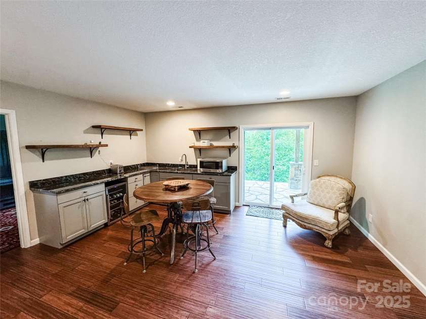 171 View Ridge Parkway, Leicester, NC 28748.  MLS# CAR4265140, YatesRealty ID 22876. 