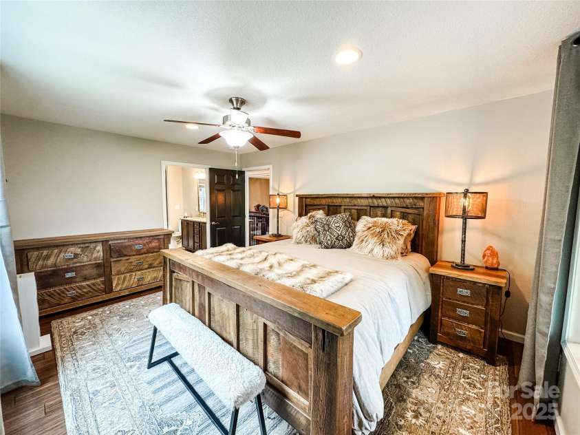 171 View Ridge Parkway, Leicester, NC 28748.  MLS# CAR4265140, YatesRealty ID 22876. 