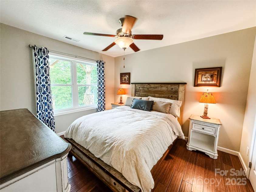 171 View Ridge Parkway, Leicester, NC 28748.  MLS# CAR4265140, YatesRealty ID 22876. 