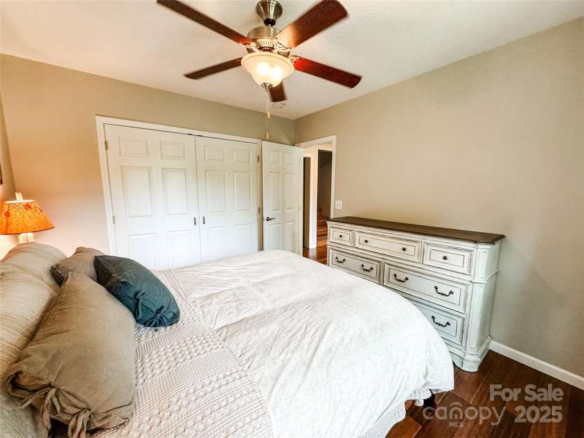 171 View Ridge Parkway, Leicester, NC 28748.  MLS# CAR4265140, YatesRealty ID 22876. 