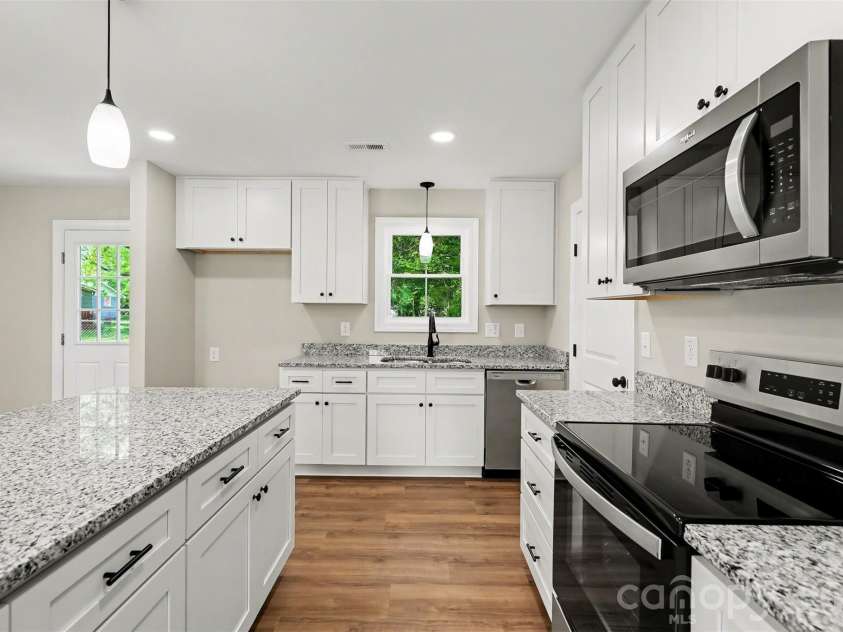 224 Ann Street, Salisbury, NC 28144.  MLS# CAR4364143, YatesRealty ID 22876. 