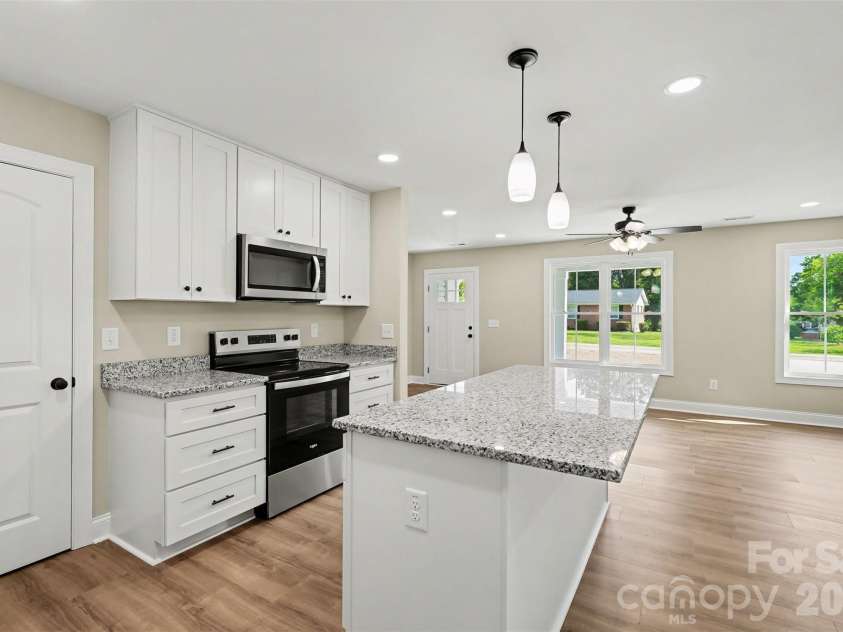 224 Ann Street, Salisbury, NC 28144.  MLS# CAR4364143, YatesRealty ID 22876. 
