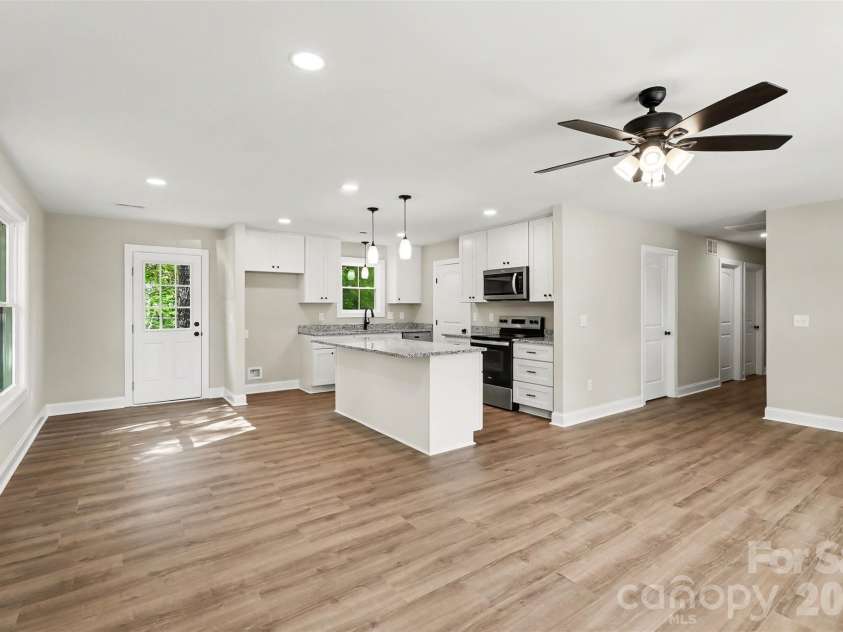 224 Ann Street, Salisbury, NC 28144.  MLS# CAR4364143, YatesRealty ID 22876. 