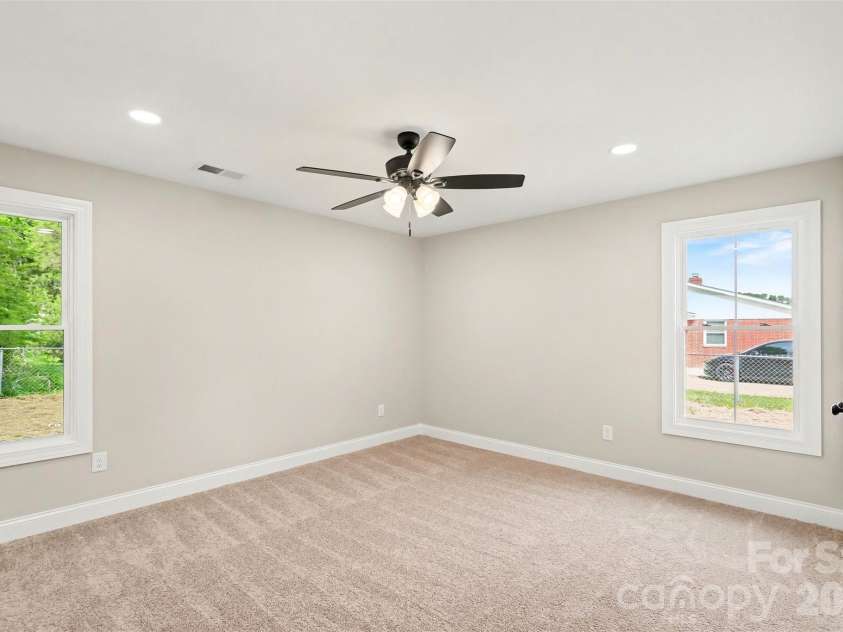 224 Ann Street, Salisbury, NC 28144.  MLS# CAR4364143, YatesRealty ID 22876. 