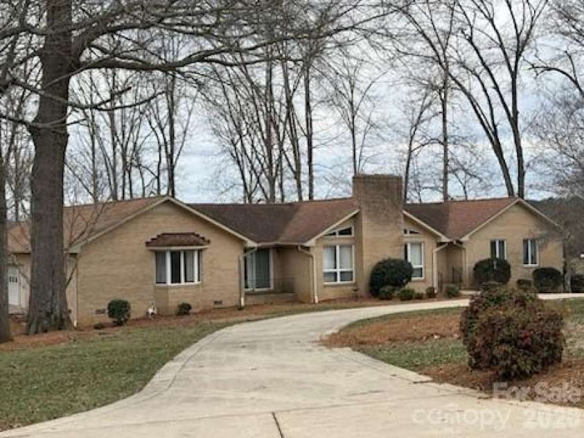 2610 TAYLOR Road, Shelby, NC 28152.  MLS# CAR4378722, YatesRealty ID 22877. 