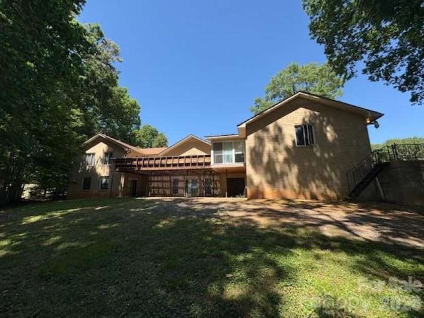 2610 TAYLOR Road, Shelby, NC 28152.  MLS# CAR4378722, YatesRealty ID 22877. 