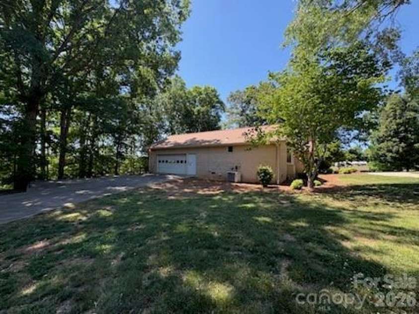 2610 TAYLOR Road, Shelby, NC 28152.  MLS# CAR4378722, YatesRealty ID 22877. 