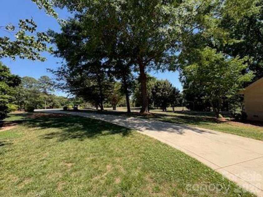 2610 TAYLOR Road, Shelby, NC 28152.  MLS# CAR4378722, YatesRealty ID 22877. 
