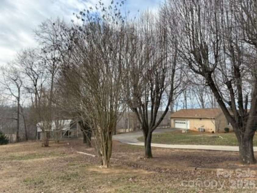 2610 TAYLOR Road, Shelby, NC 28152.  MLS# CAR4378722, YatesRealty ID 22877. 