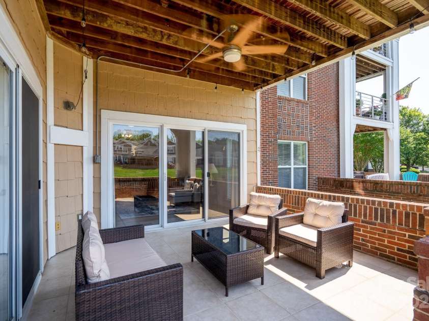 18511 Harborside Drive, Cornelius, NC 28031.  MLS# CAR4274110, YatesRealty ID 2288. 