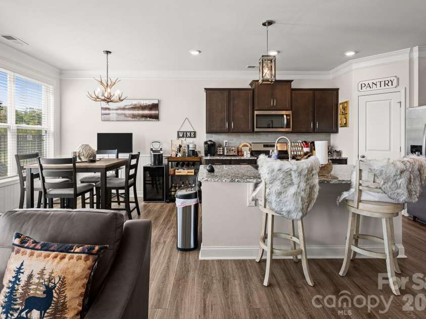 199 Fox Cove Road, Hendersonville, NC 28792.  MLS# CAR4373757, YatesRealty ID 22880. Living/Kitchen