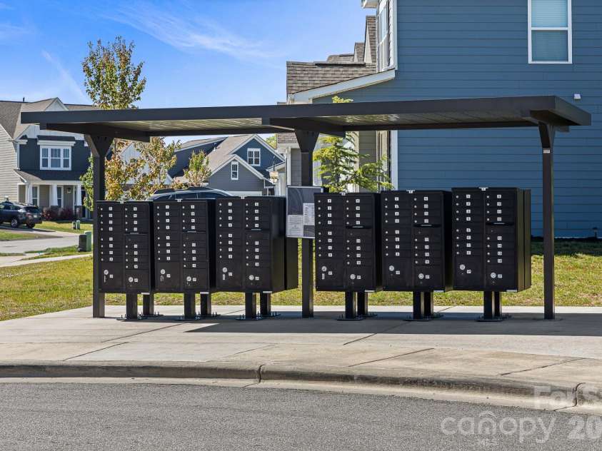 199 Fox Cove Road, Hendersonville, NC 28792.  MLS# CAR4373757, YatesRealty ID 22880. Mail boxes