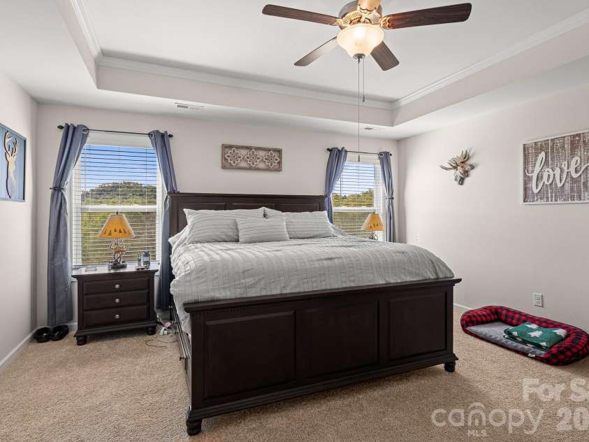 199 Fox Cove Road, Hendersonville, NC 28792.  MLS# CAR4373757, YatesRealty ID 22880. Master bedroom