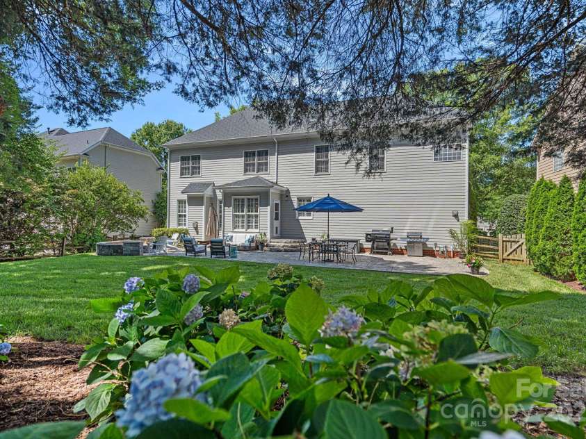 9427 Gilpatrick Lane, Huntersville, NC 28078.  MLS# CAR4274750, YatesRealty ID 22880. 