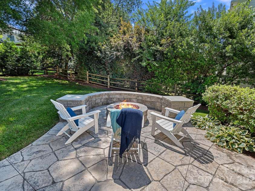 9427 Gilpatrick Lane, Huntersville, NC 28078.  MLS# CAR4274750, YatesRealty ID 22880. 